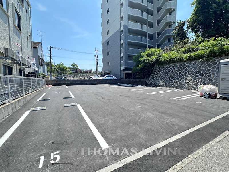 D-ROOM浅生 駐車場