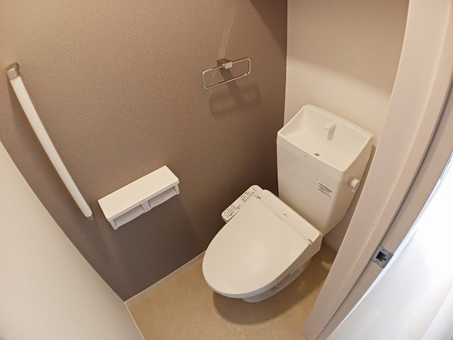 ウエストアヴェニュー行橋 トイレ