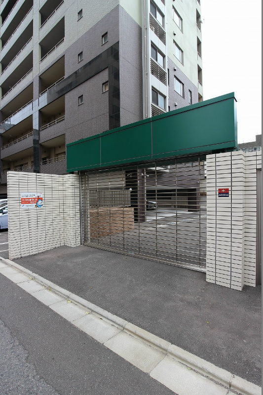 アヴィニールグランデ金田  駐車場