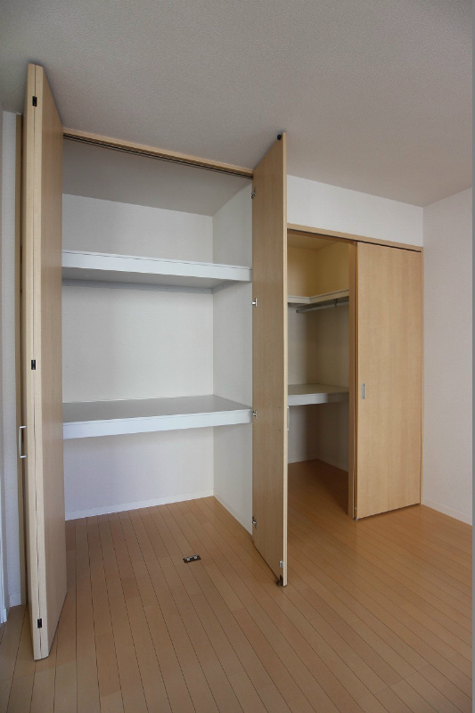 アクシア南若園 収納