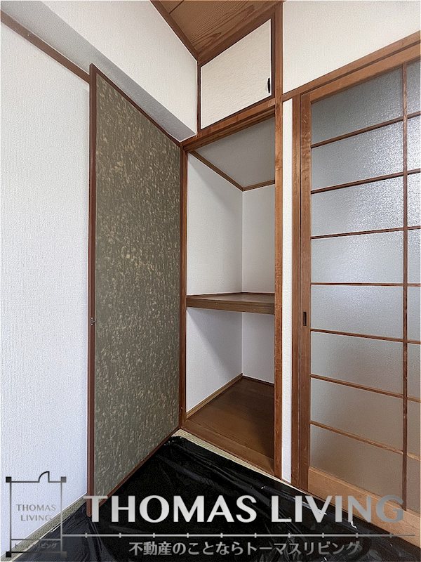 英成レジデンス 収納