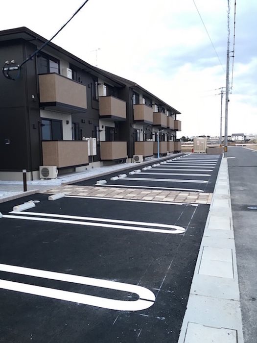 Casa　Felice　B棟 駐車場