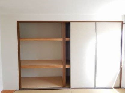 シャーメゾン中曽根　B棟 収納