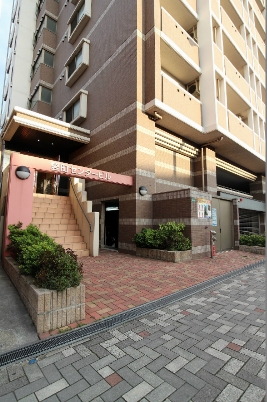 竪町センタービル エントランス
