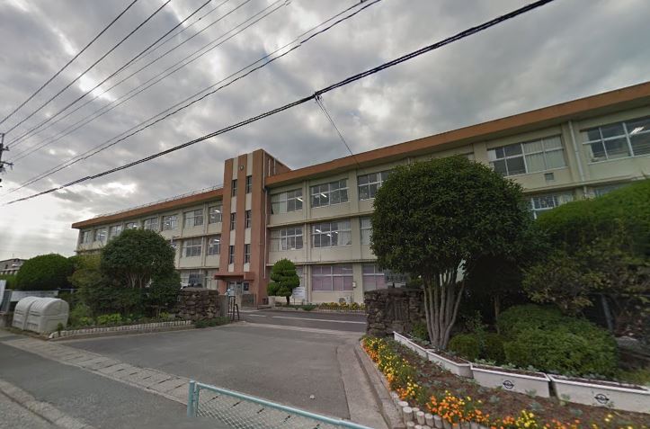 ヴィラ・アンボワーズ 小学校