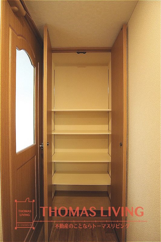 アルゴヴィラージュ八幡駅前 収納