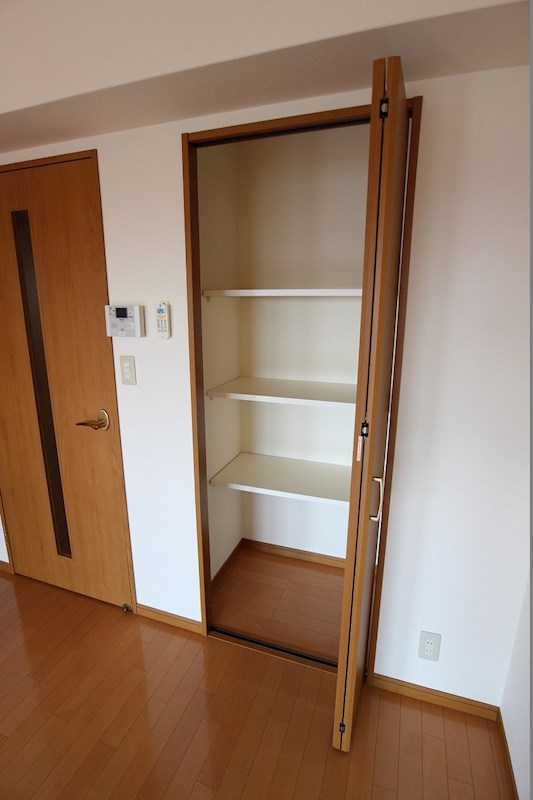 エスズイン葛原  収納