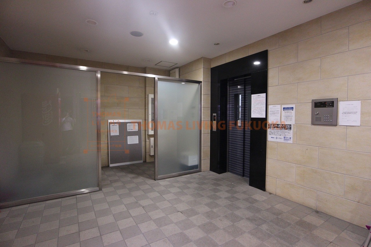 MDI SERENO JIYUGAOKA ロビー