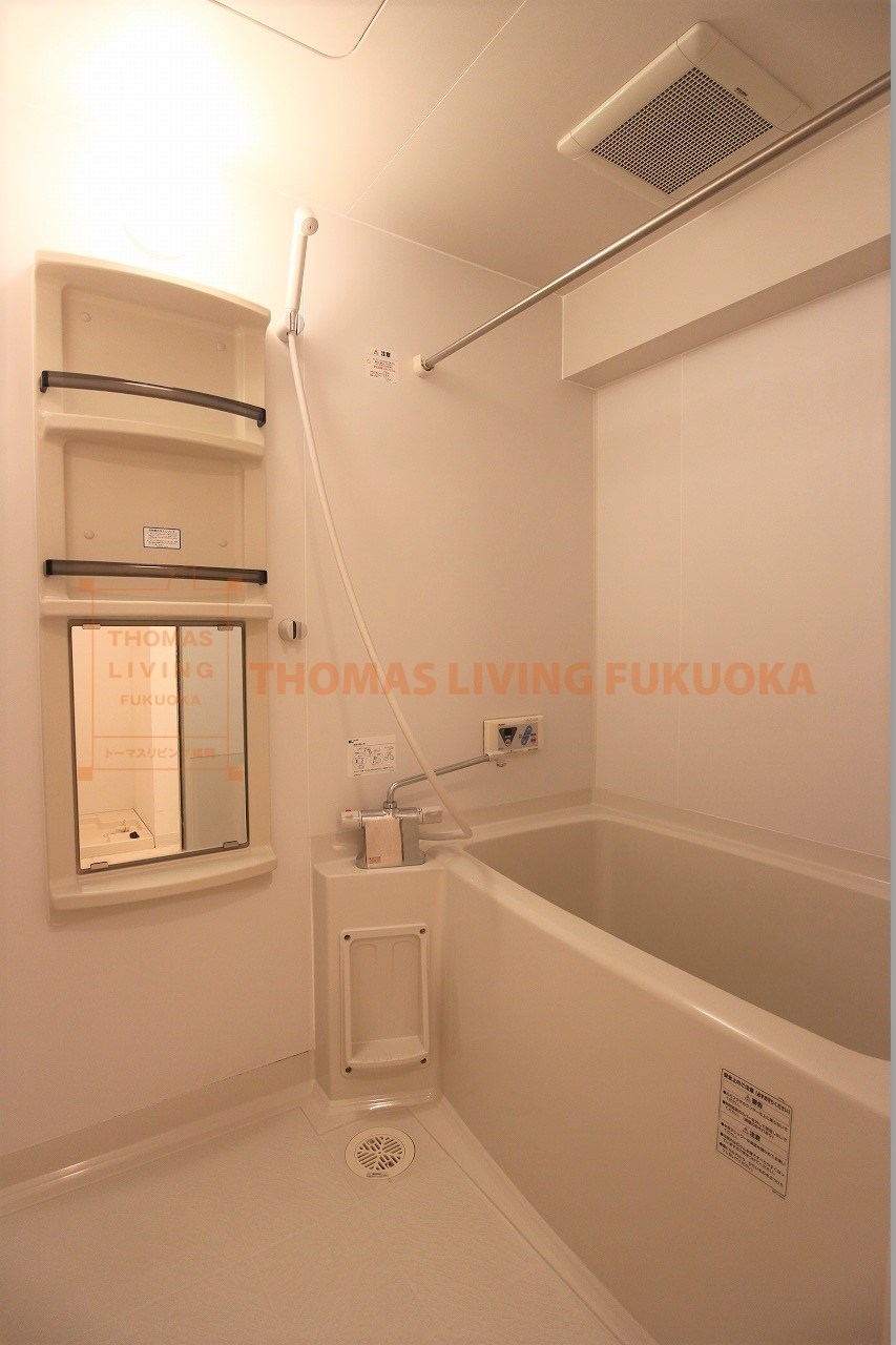 MDI SERENO JIYUGAOKA 風呂画像