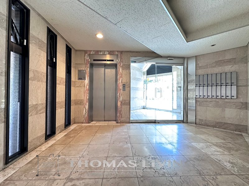 ガーデンホームズ茶屋町 エントランス