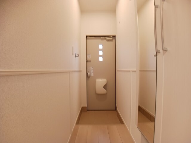 ロータス　スクエア　A 玄関