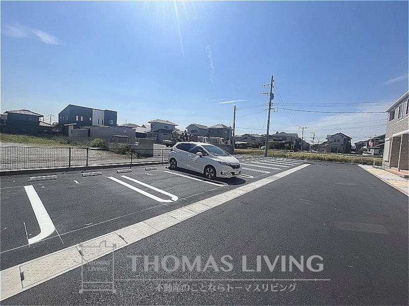 ティーダ水巻 B棟  駐車場