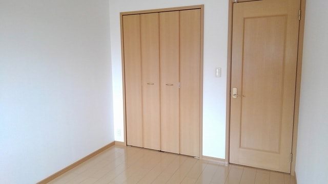 サニー・ハウス その他