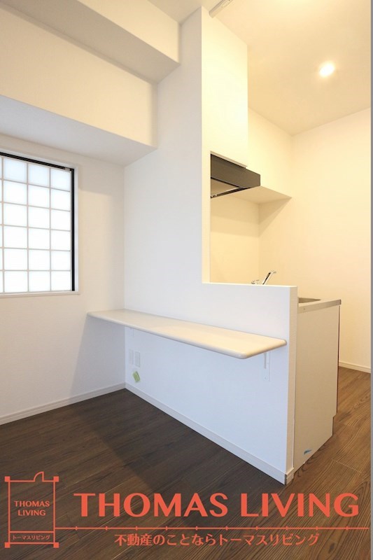 Apartment 3771 キッチン