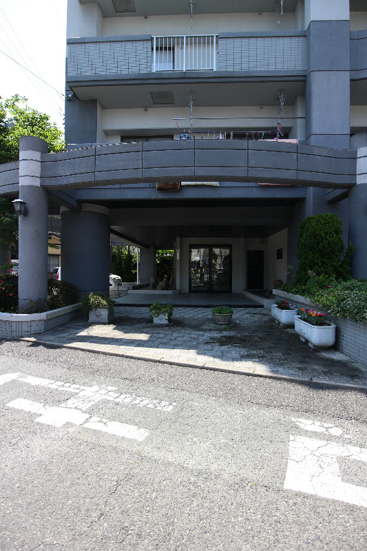 サンライフ小倉南 エントランス