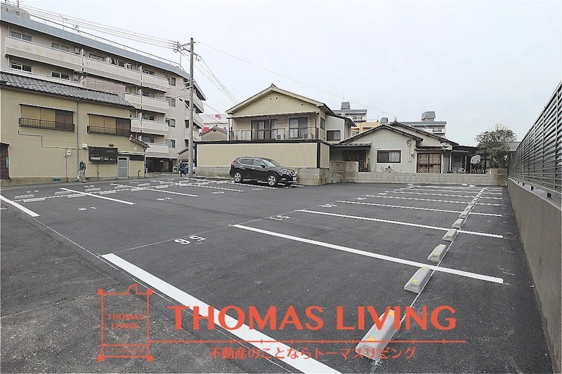 THE SQUARE Platinum Residence 駐車場