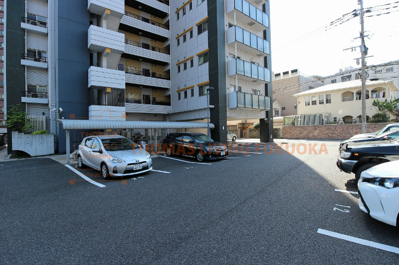 シグナス 駐車場