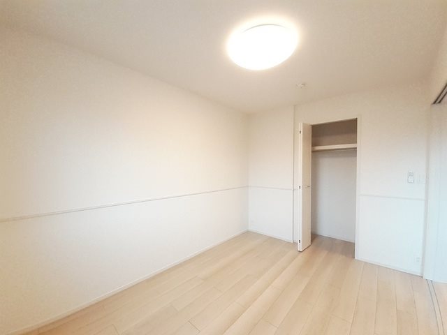 コスモス　E ベッドルーム