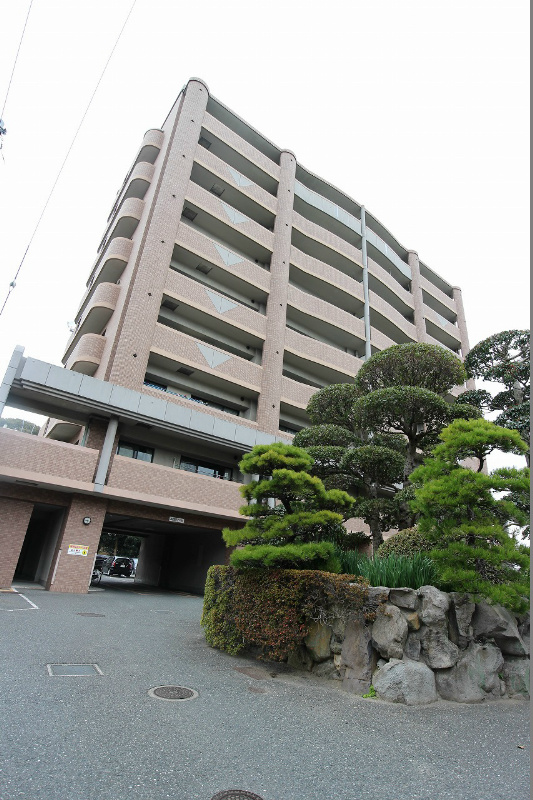 アヌビアス紫川 外観