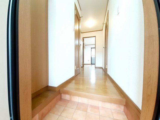 シャトー長尾 玄関