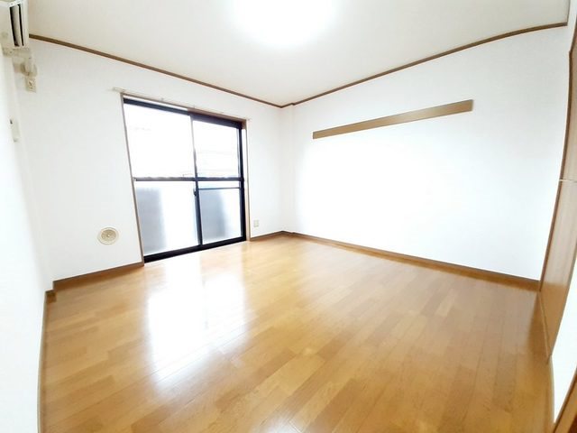 シャトー長尾 ベッドルーム