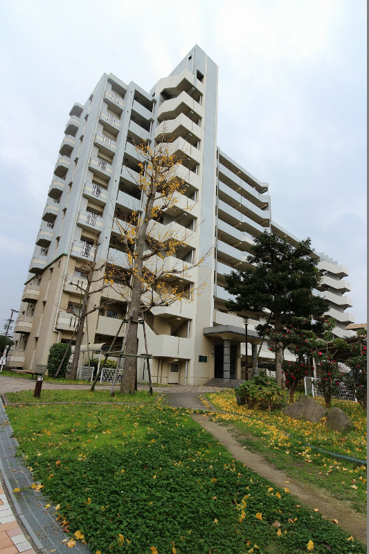 アーベインルネス白銀 外観