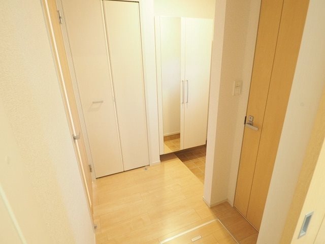 カンパーニュ　A棟 玄関