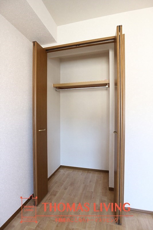 リビングタウン浅川 C棟   収納