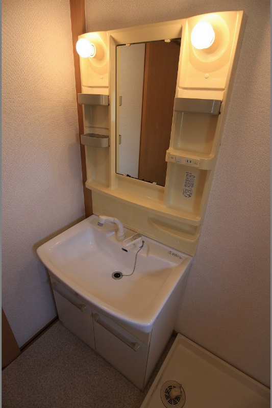 アヴニール吉志  洗面所