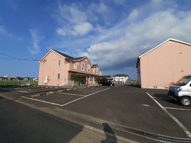 ドリーム・ＮＮ・Ｂ 駐車場