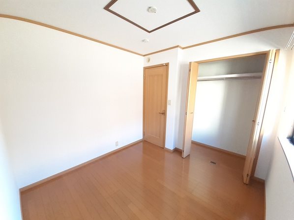ヴィラージュ波風　Ｂ棟 収納