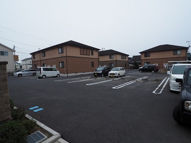 ヴィラージュ波風　Ｂ棟 駐車場