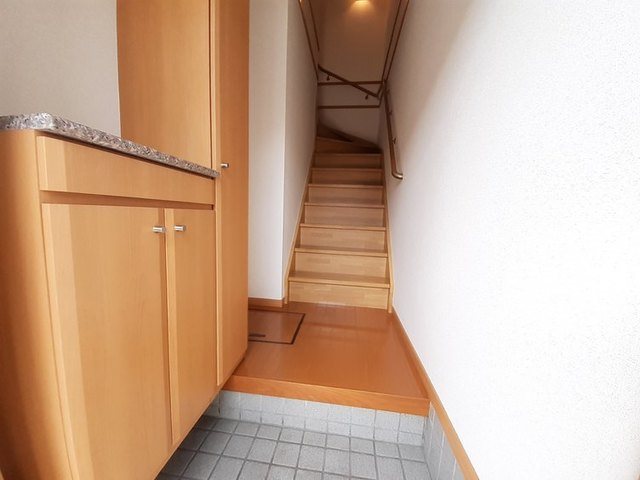 ヴィラージュ波風　Ｂ棟 玄関