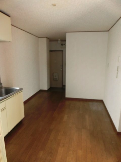 パインヒルマンション リビング