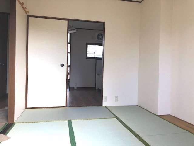 コスモハイツ元郷 ベッドルーム