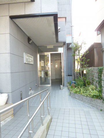 シャトレー西小路 エントランス