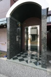 ブルックスコート菅原 エントランス