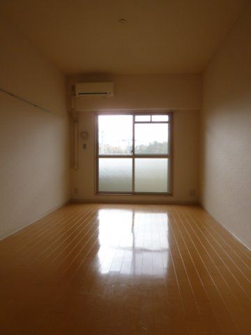 彩都シオン リビング