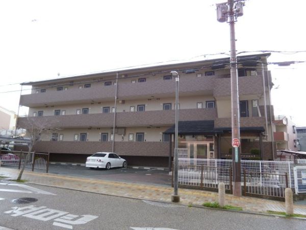 えぴなぁるふぉれすとⅡ 外観