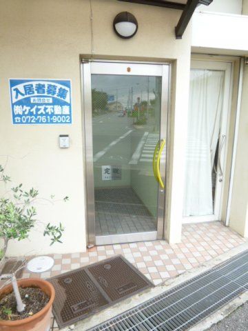 PISO エントランス