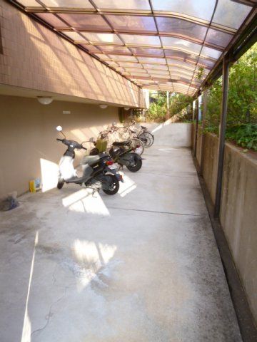 H・JORGE3 駐車場