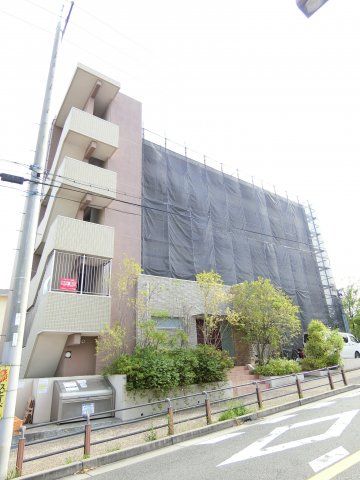 Step up Court 外観