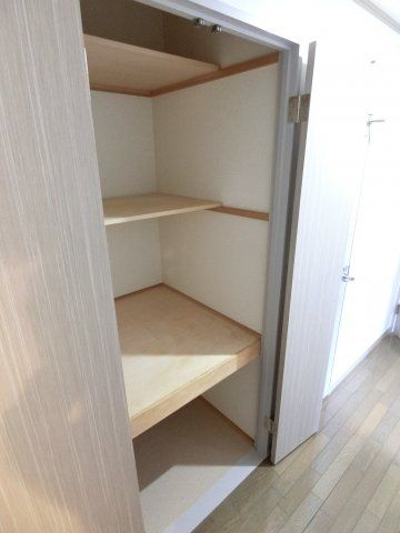 ラヴィベール箕面 収納