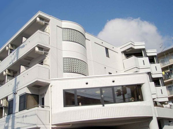 ラヴィータ箕面 外観