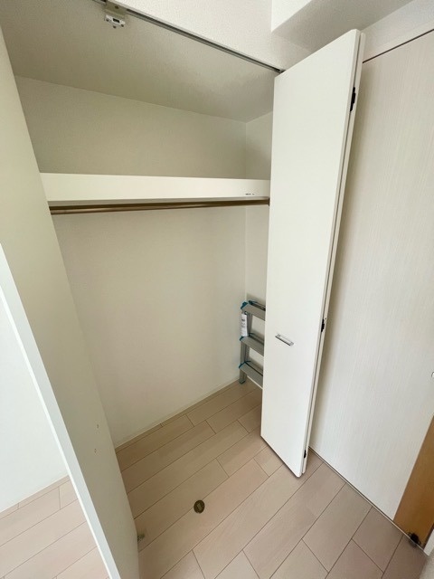 セレニテ新大阪カルム 収納
