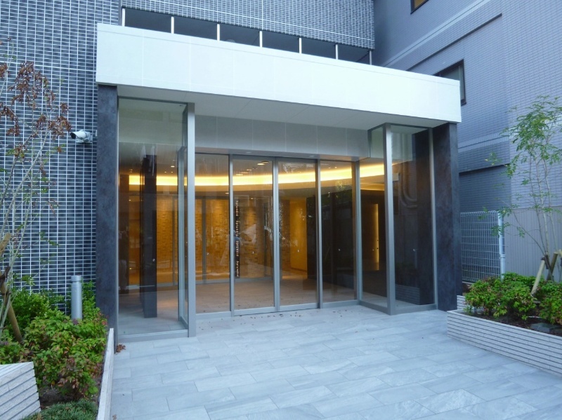 スプランディッド新大阪Ⅲ エントランス