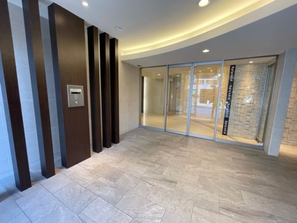 スプランディッド新大阪Ⅲ ロビー