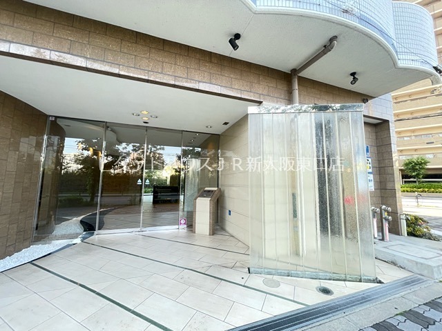 セレニテ新大阪弐番館 エントランス