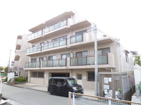 セレコート箕面  外観