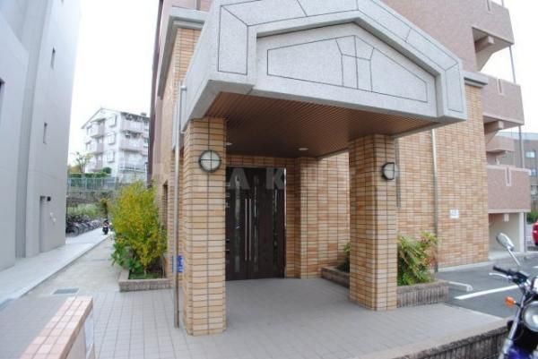 大阪府箕面市小野原東２丁目 エントランス
